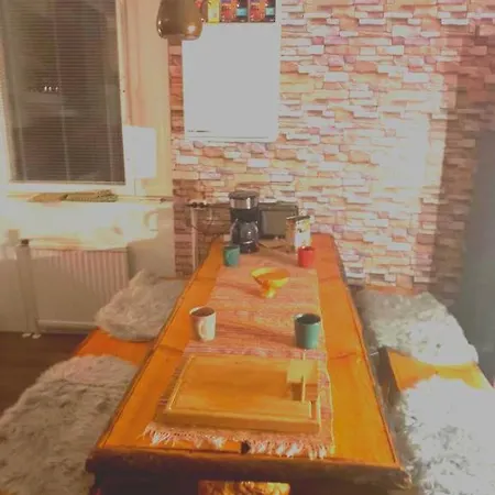 Apartment Art 4 *